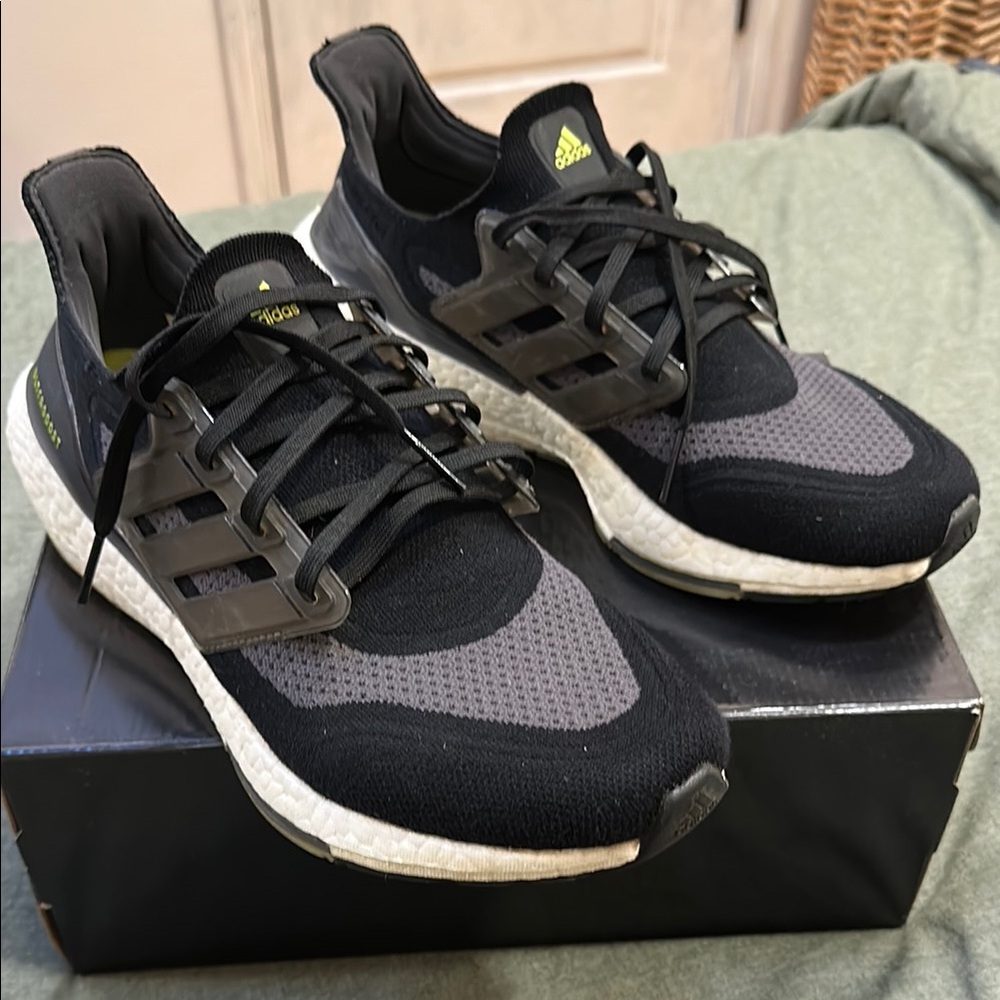 Adidas Men's Black Running Shoes